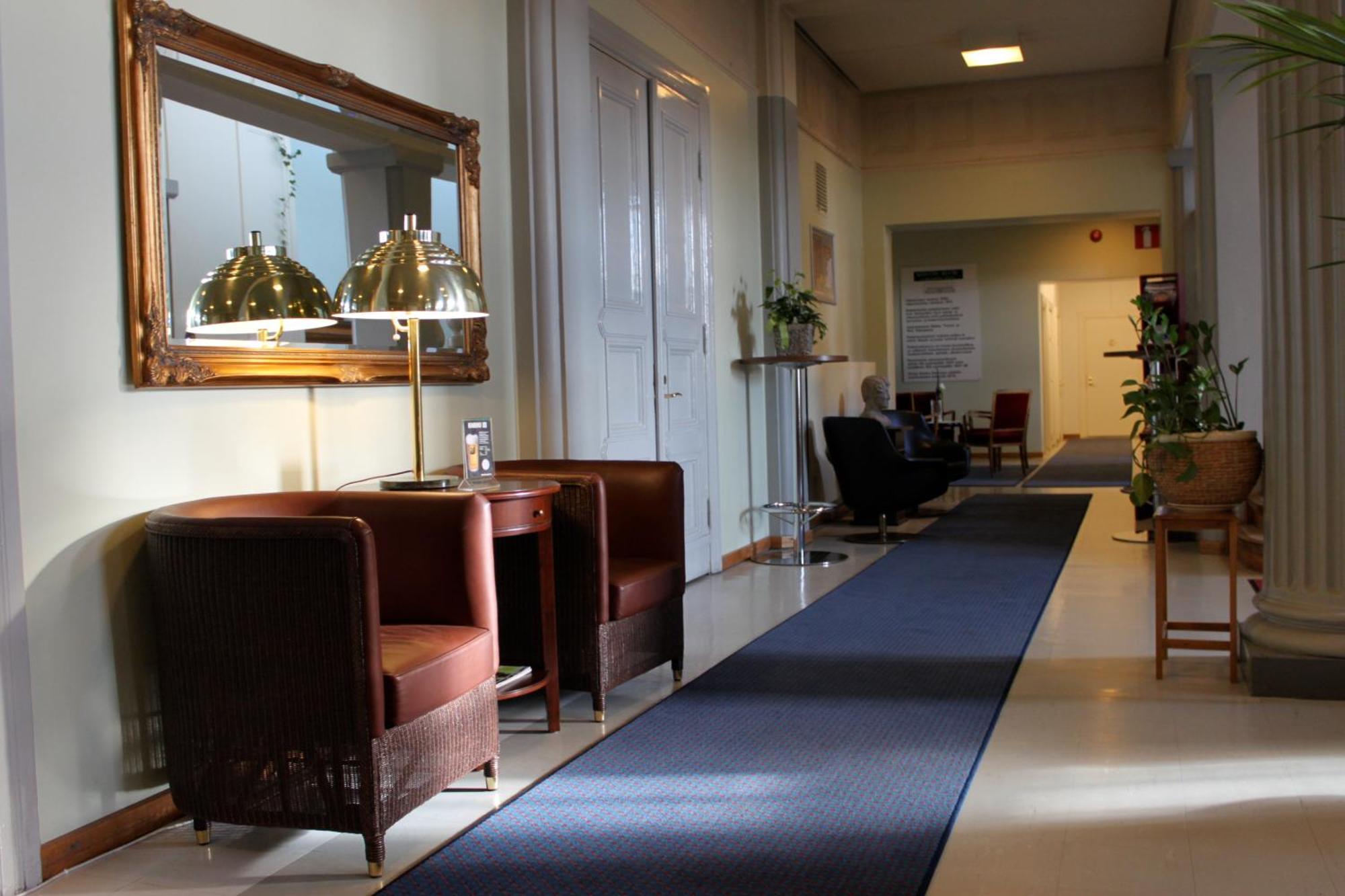 Hotelli-Ravintola Maentaen Klubi Mänttä Exteriér fotografie