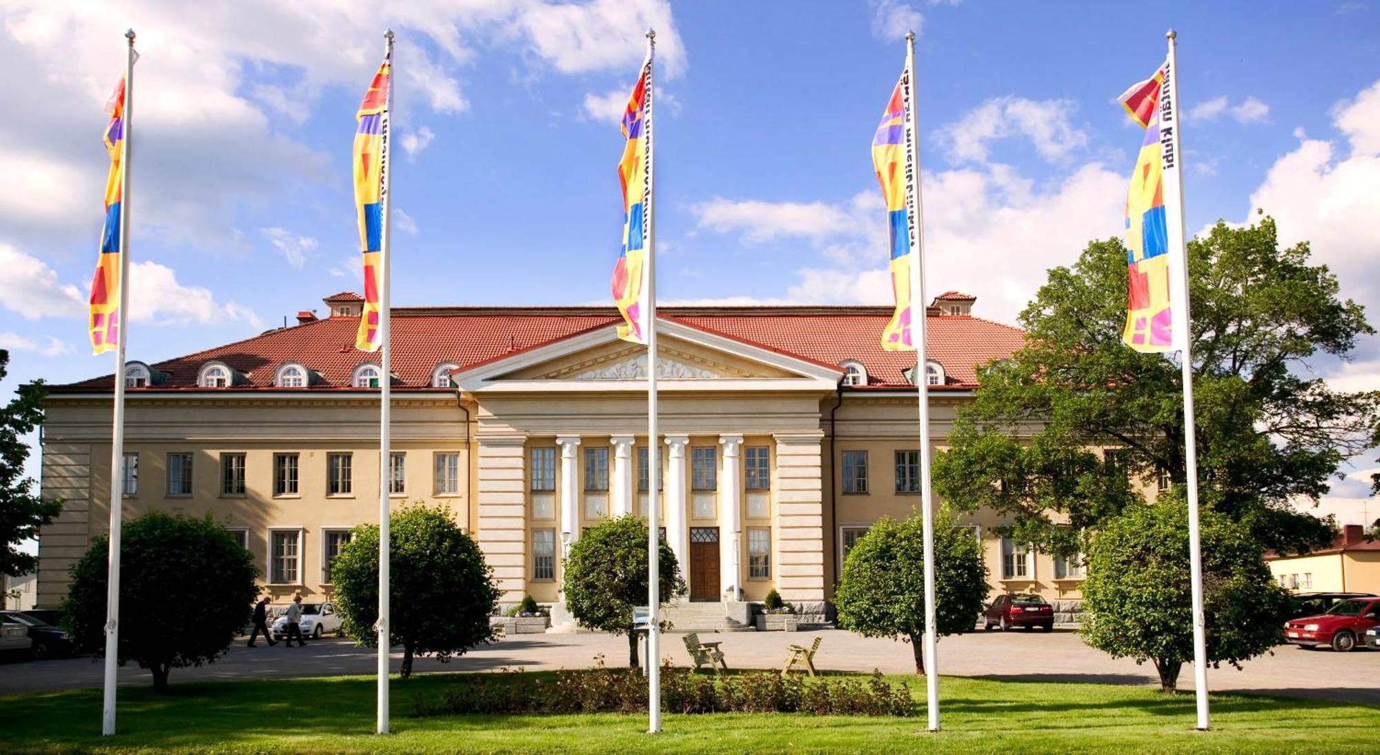 Hotelli-Ravintola Maentaen Klubi Mänttä Exteriér fotografie